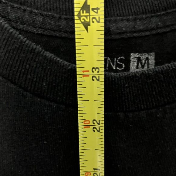 Fly Society Mens Black T Shirt Short Sleeve Graphic Tee Medium We Run This VGC - Picture 8 of 8